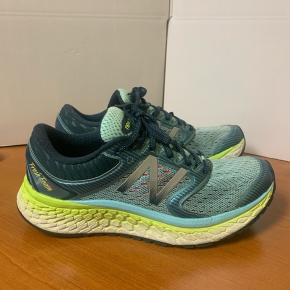 New Balance Fresh Foam Women's 1080v7 Running Shoe Blue Size 8 - Picture 1 of 12